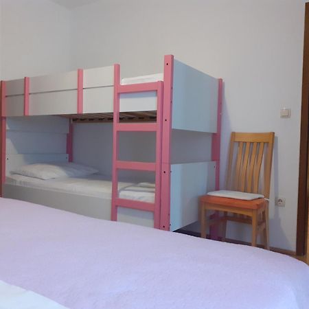 Omis Apartmani Mouse Rum bild
